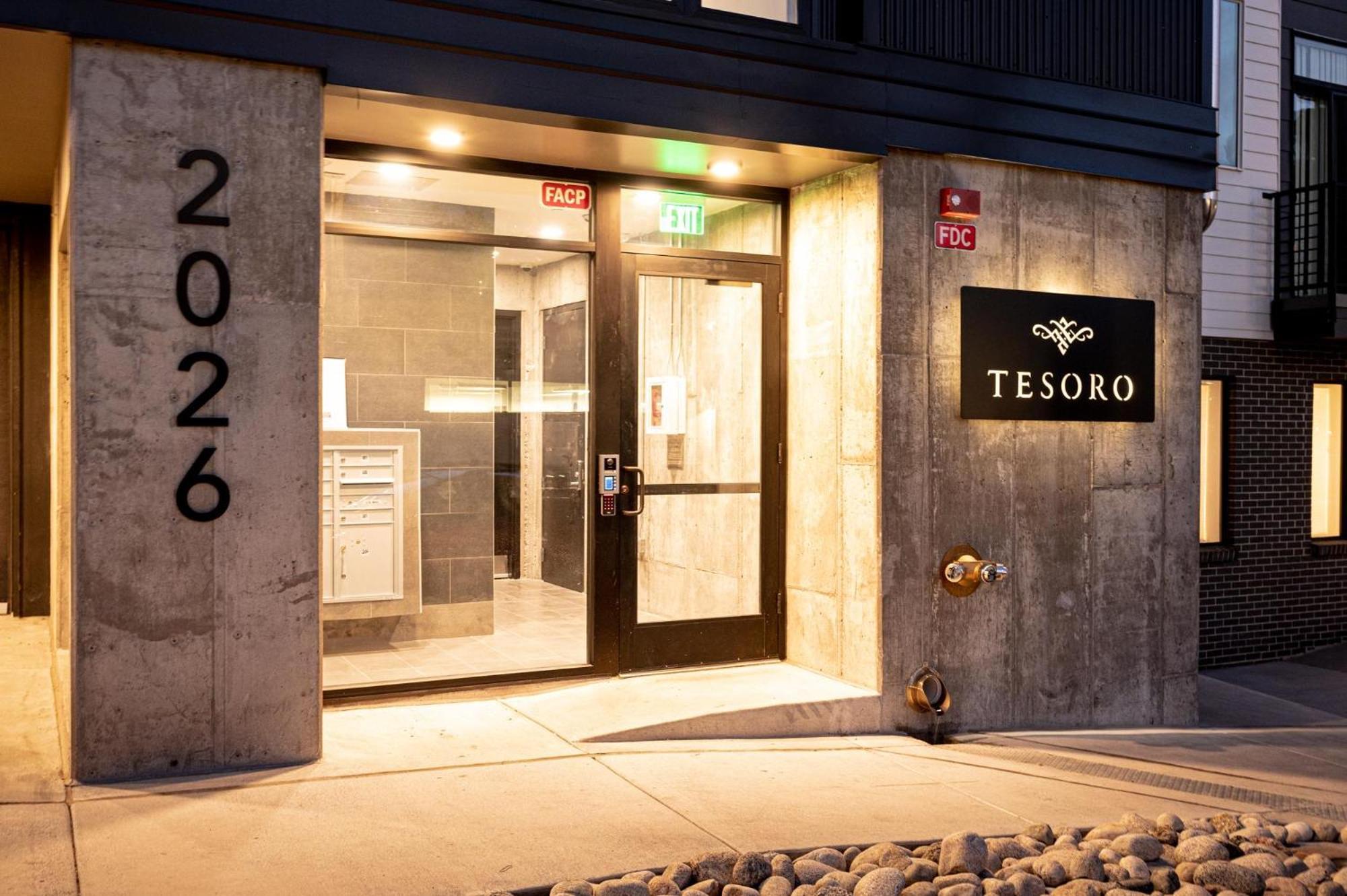 Brand New Condo - Walk To Empower Stadium - Tesoro DEN Екстериор снимка